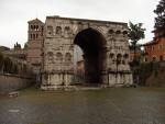 Documentación, anàlisis arquitectónico e inserción urbanística del arco cuadrifronte del foro Boario en Roma