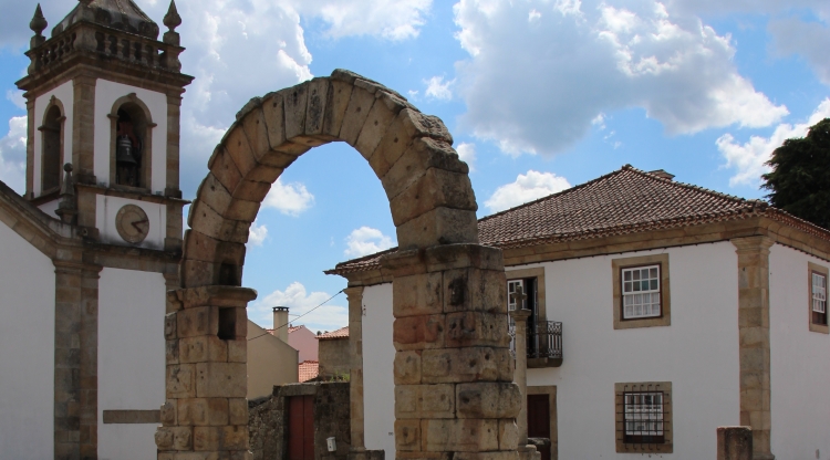 Análisis de soluciones técnico-constructivas, modelos arquitectónicos y urbanísticos de la arquitectura romana de la Lusitania: Orígenes y trasformación de una cultura arquitectónica 