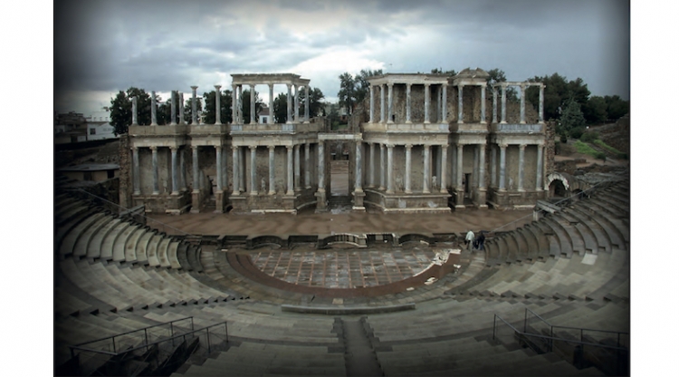 Mateos Cruz, P. (Ed.): La Scaenae Frons del teatro romano de Mérida. Anejos de AEspA, LXXXVI, 2018.